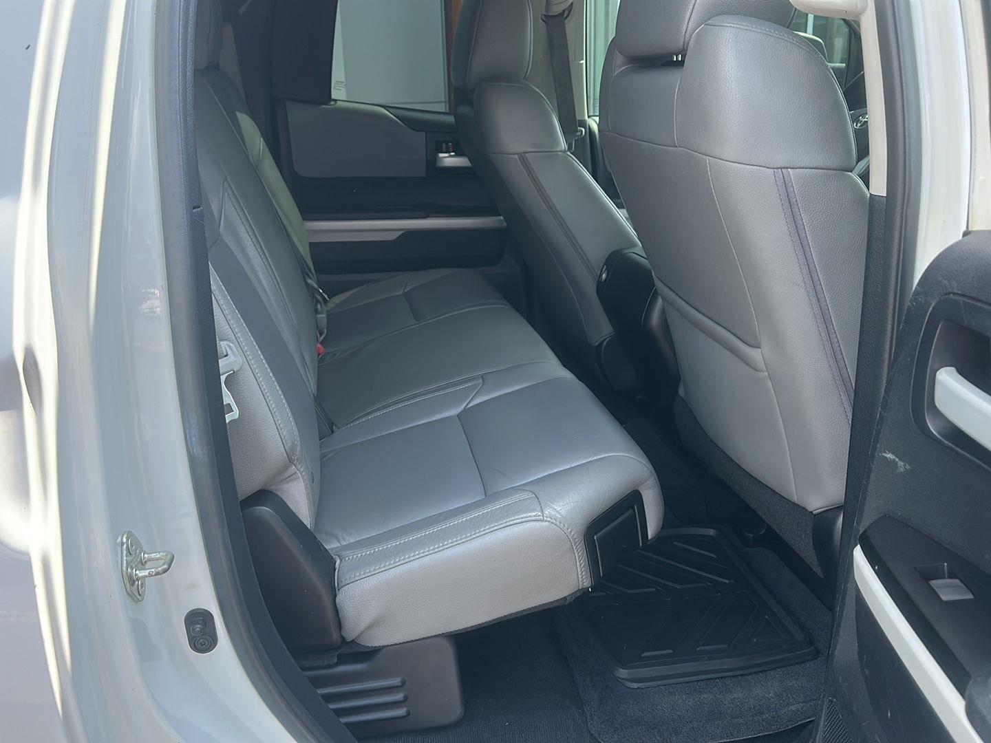 Toyota Tundra Limited 5.7L Double Cab 4WD 2014
