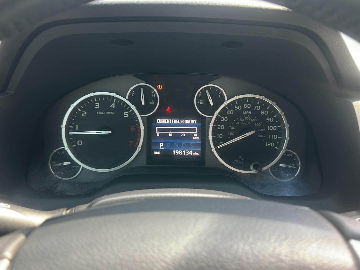 Toyota Tundra Limited 5.7L Double Cab 4WD 2014