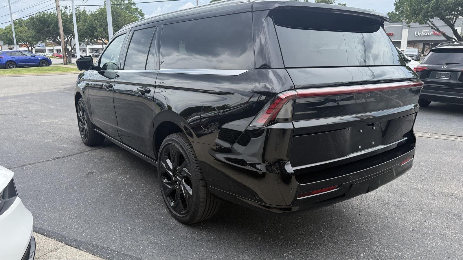 Lincoln Navigator L Black Label 2025