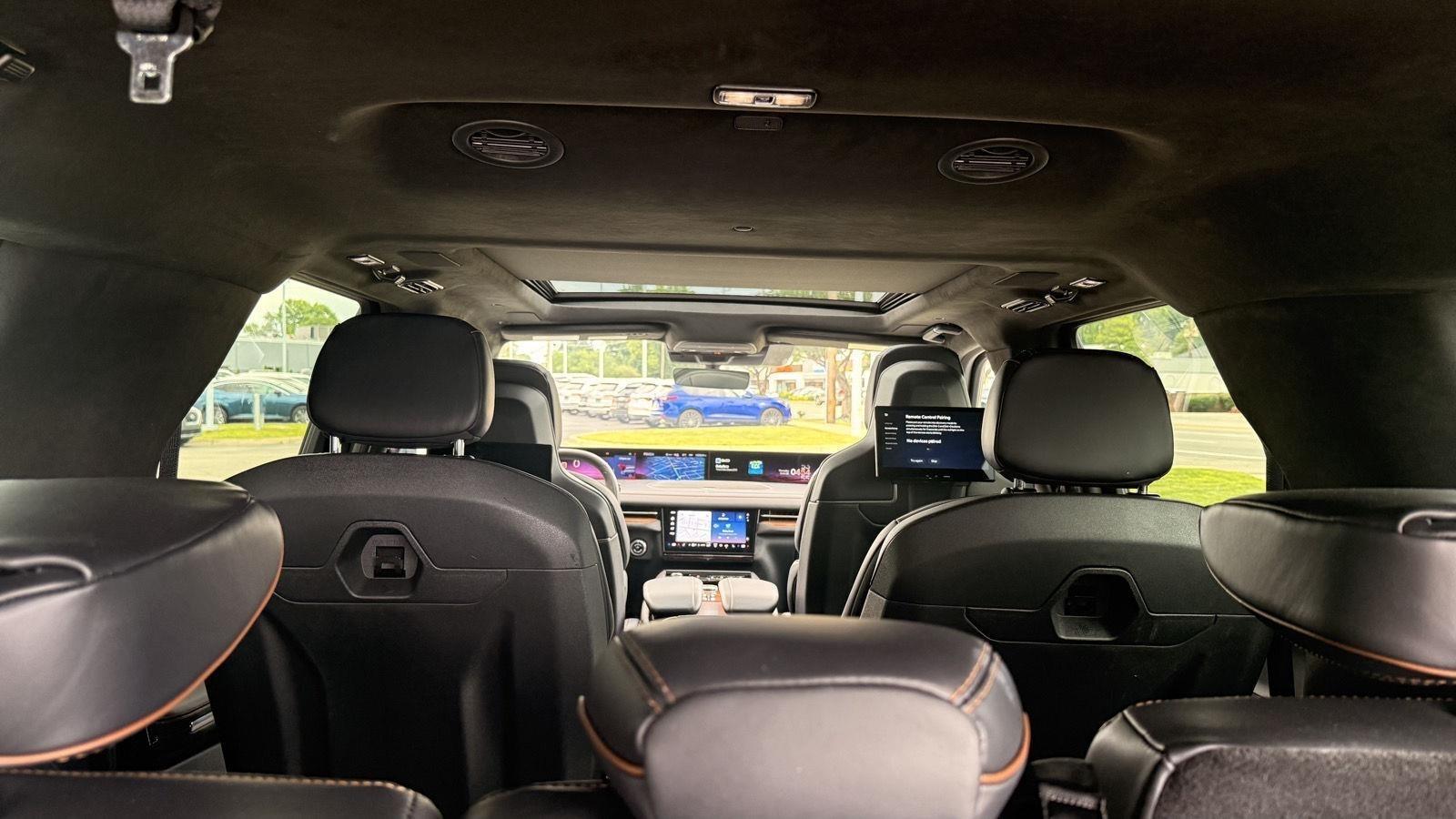 Lincoln Navigator L Black Label 2025