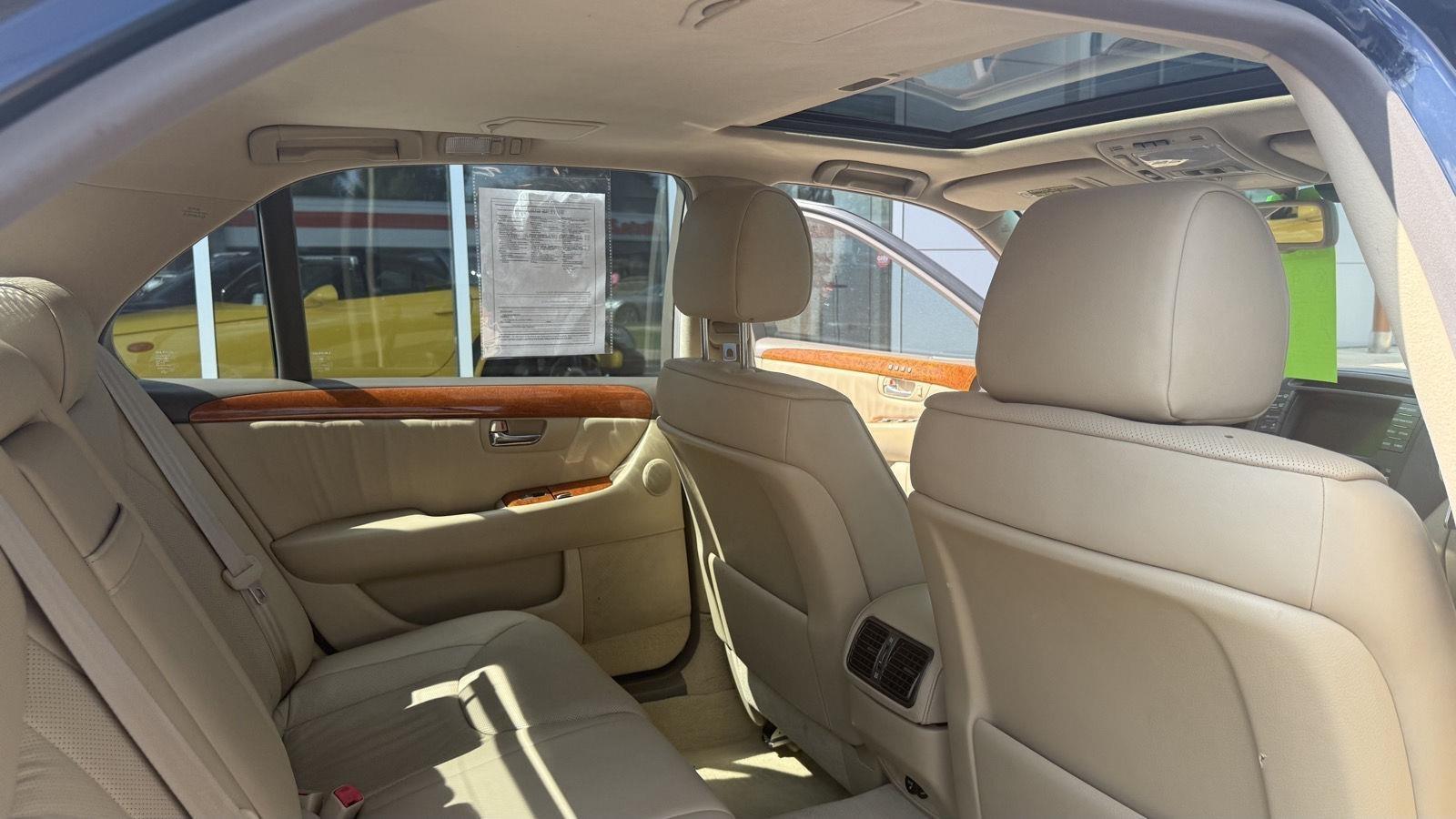 Lexus LS 430 Sedan 2006