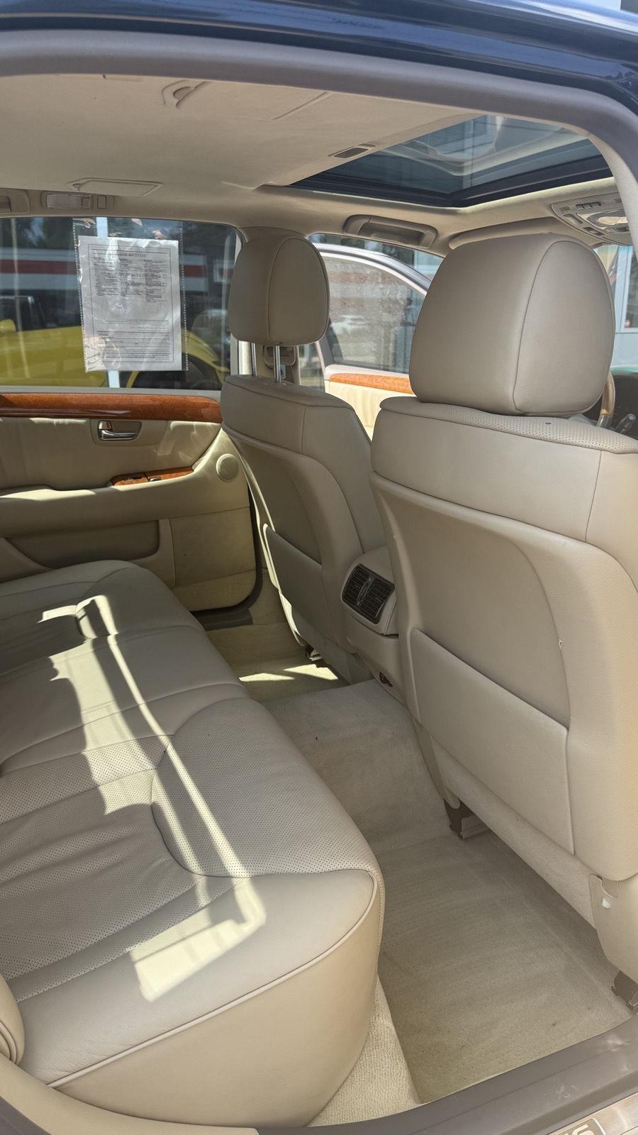 Lexus LS 430 Sedan 2006