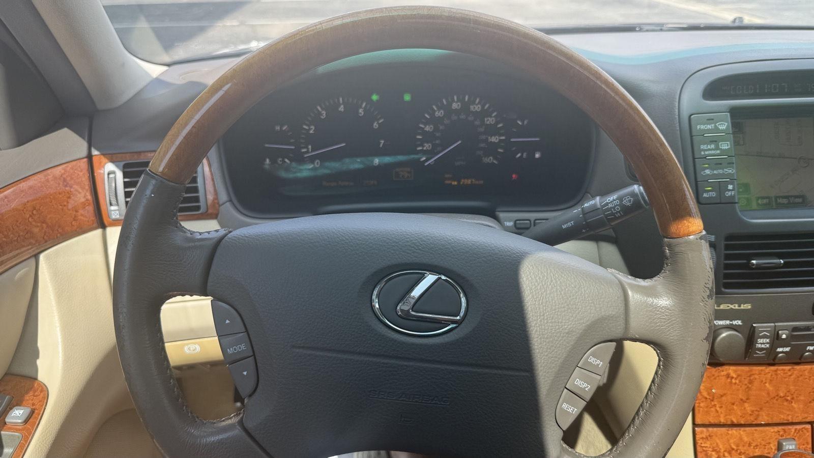 Lexus LS 430 Sedan 2006