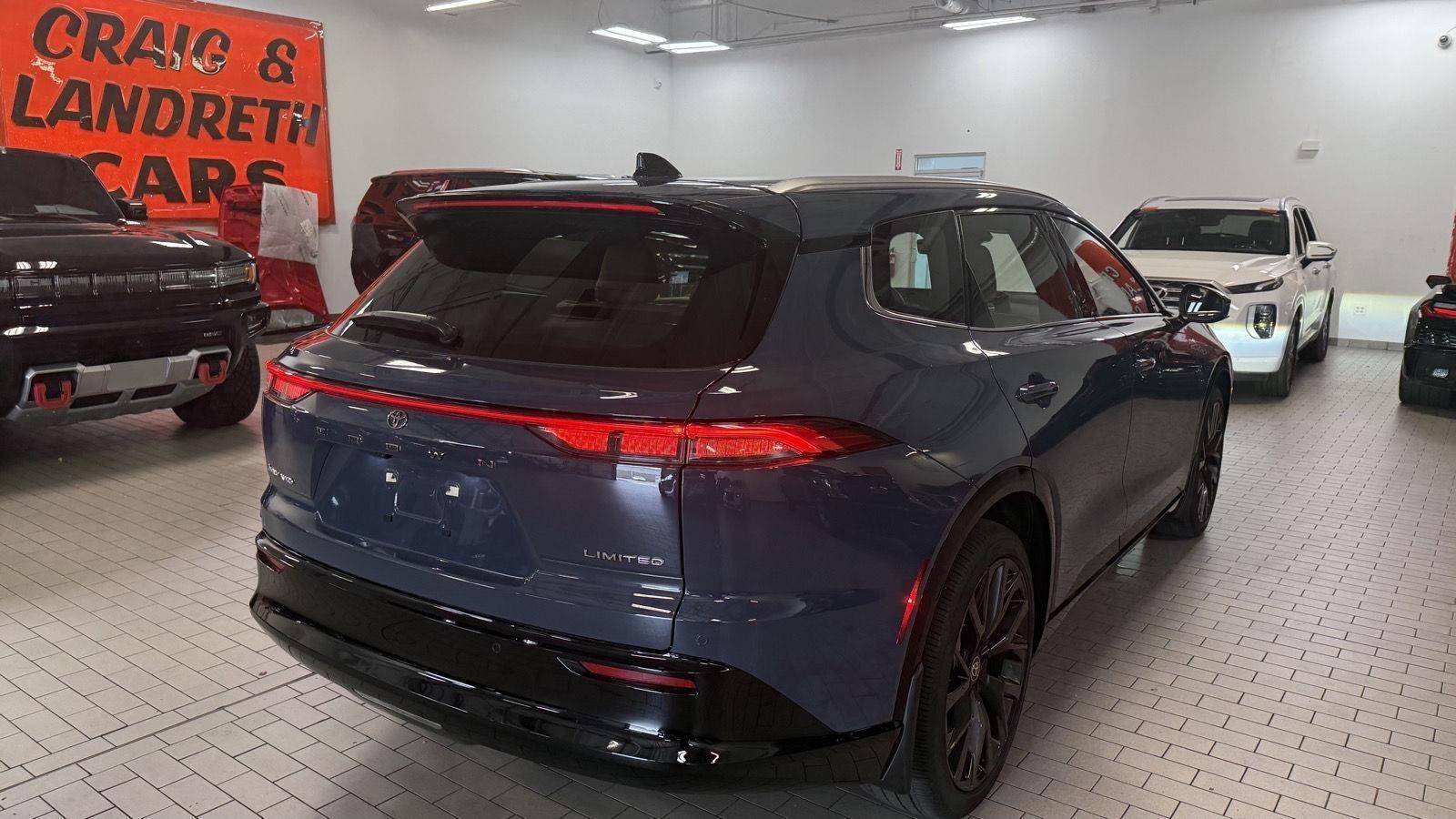 Toyota Crown Signia Limited 2025