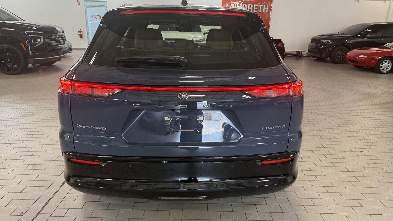 Toyota Crown Signia Limited 2025