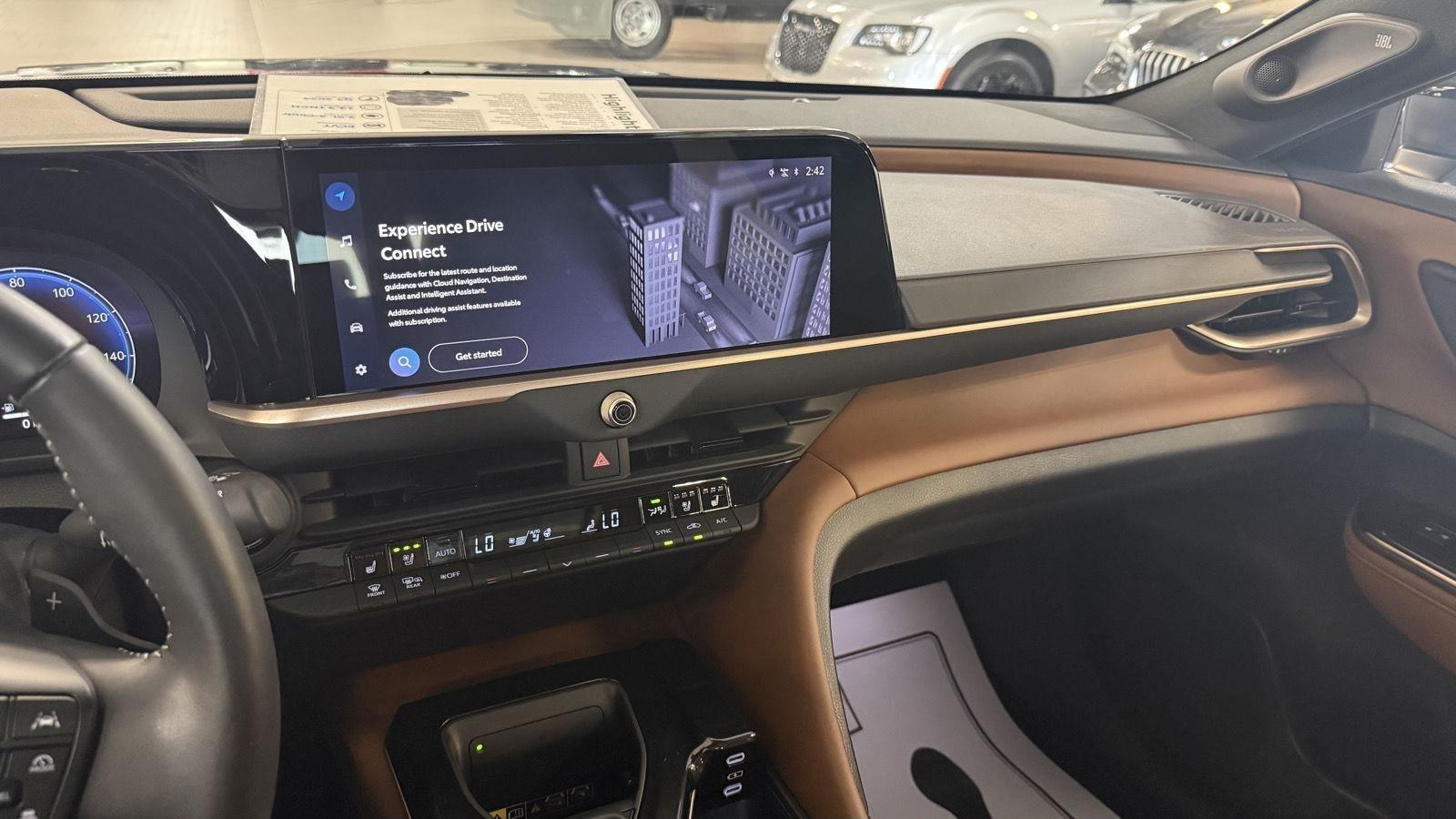 Toyota Crown Signia Limited 2025