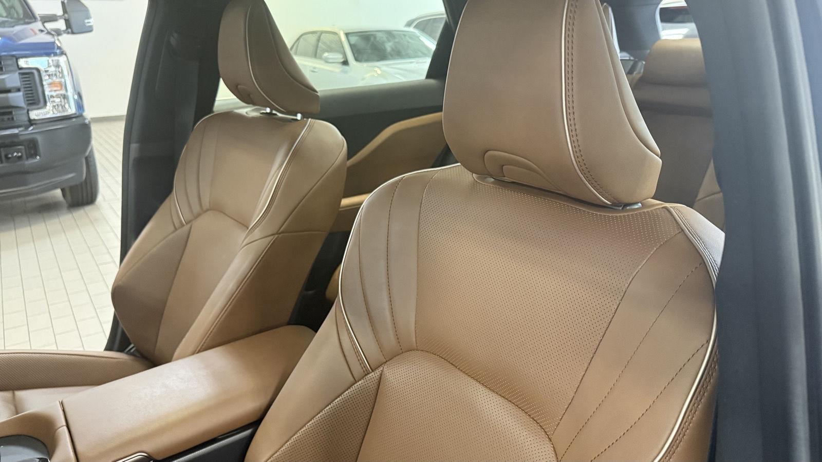 Toyota Crown Signia Limited 2025