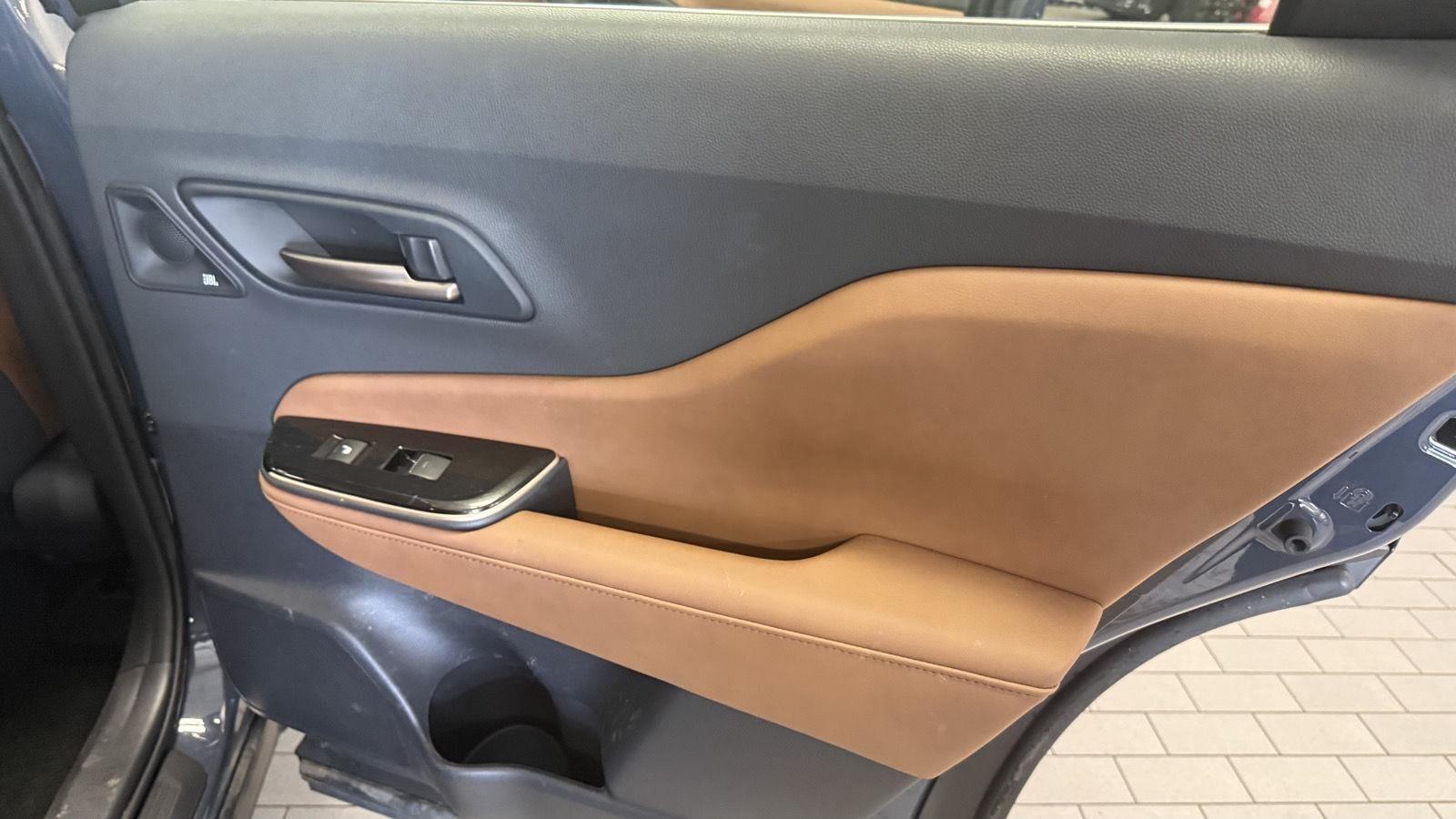 Toyota Crown Signia Limited 2025