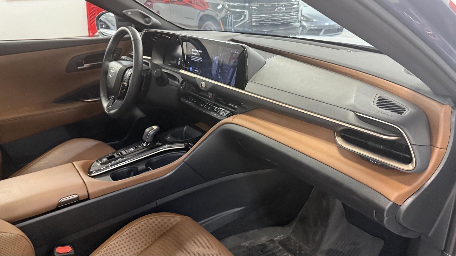 Toyota Crown Signia Limited 2025