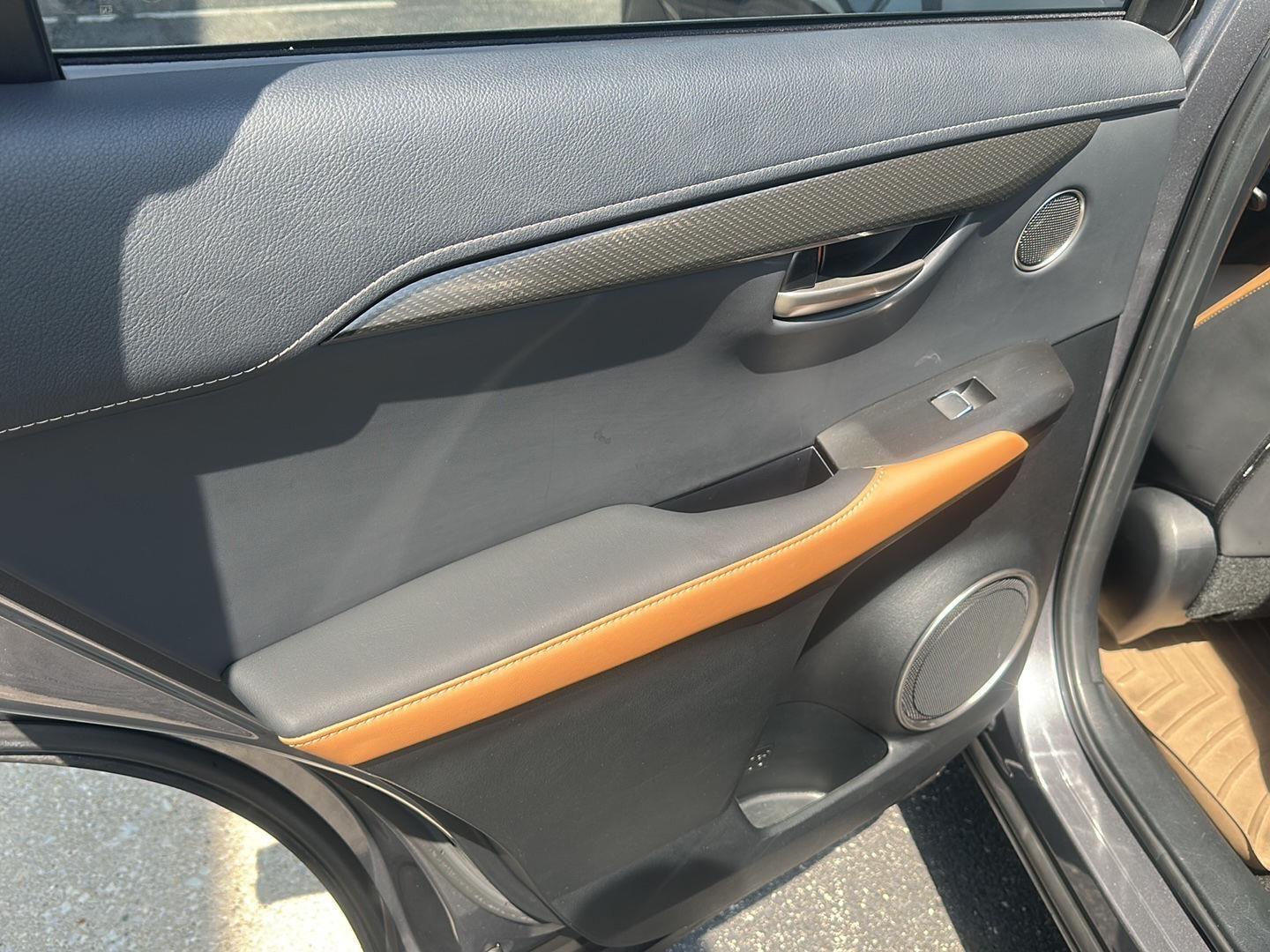 Lexus NX 300 Luxury 2021