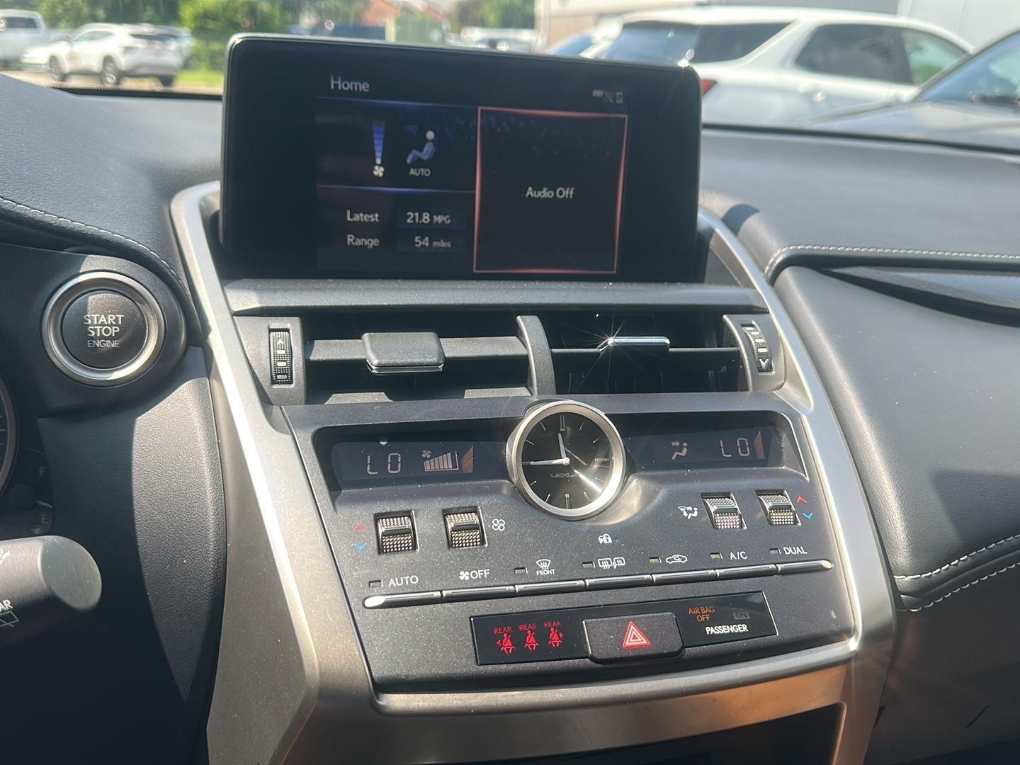 Lexus NX 300 Luxury 2021