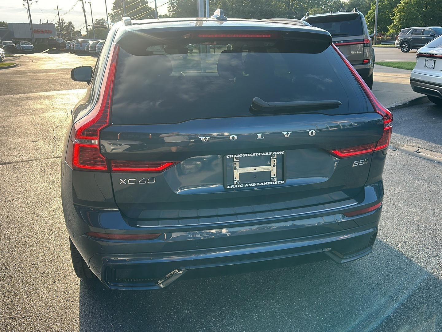 Volvo XC60 B5 Plus Dark AWD 2024