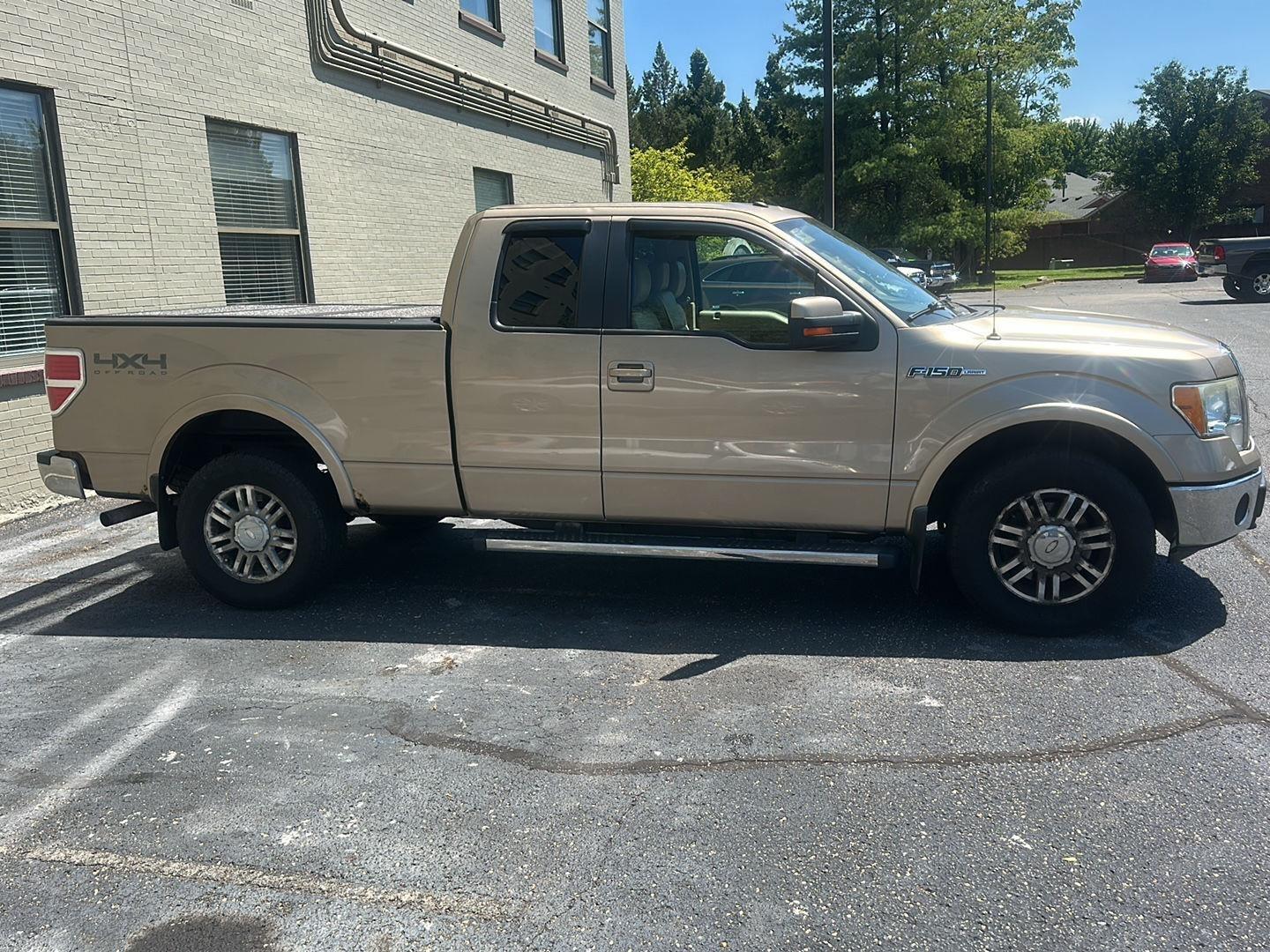 Ford F-150 Lariat SuperCab 6.5-ft. Bed 4WD 2011