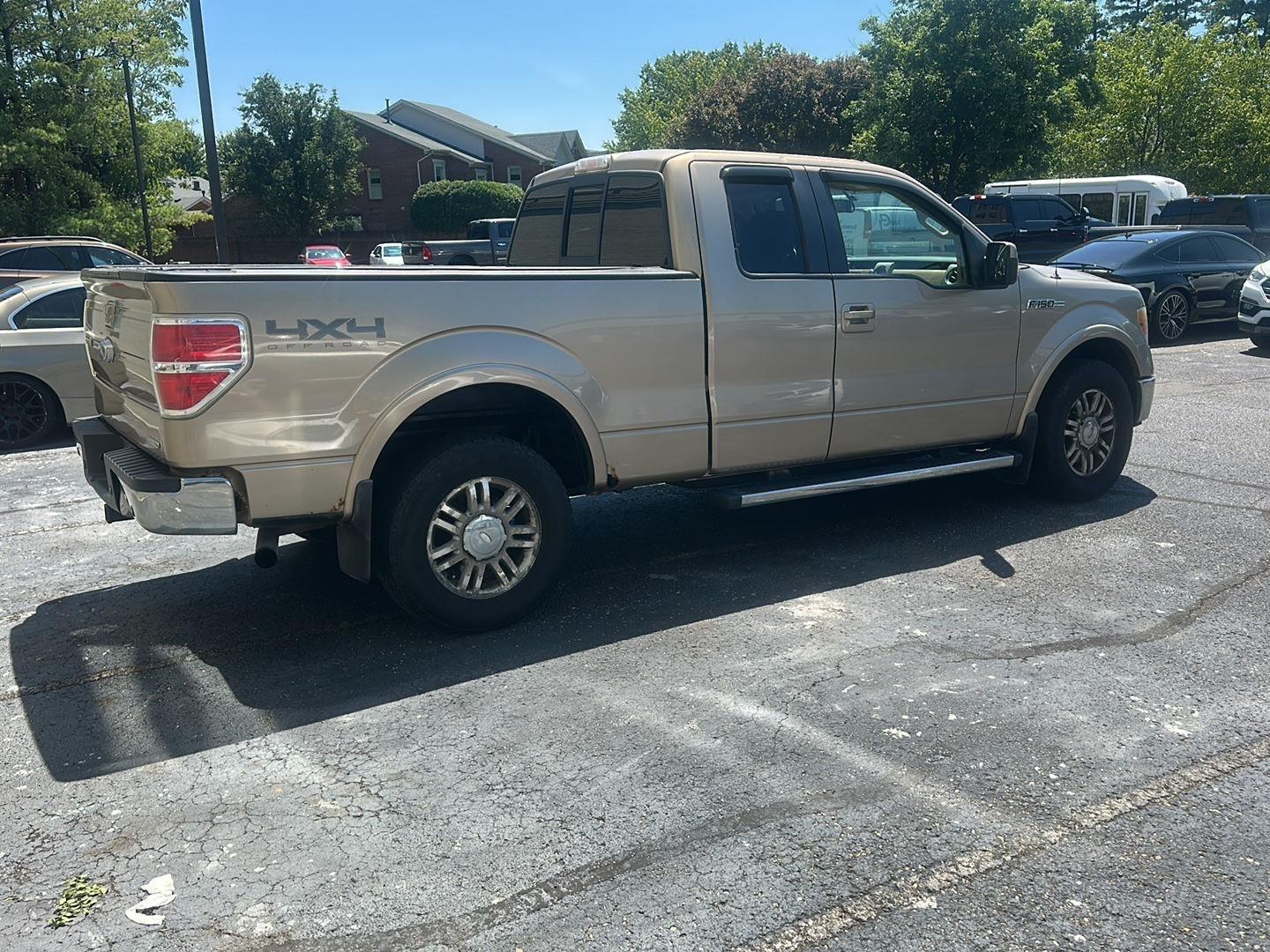 Ford F-150 Lariat SuperCab 6.5-ft. Bed 4WD 2011