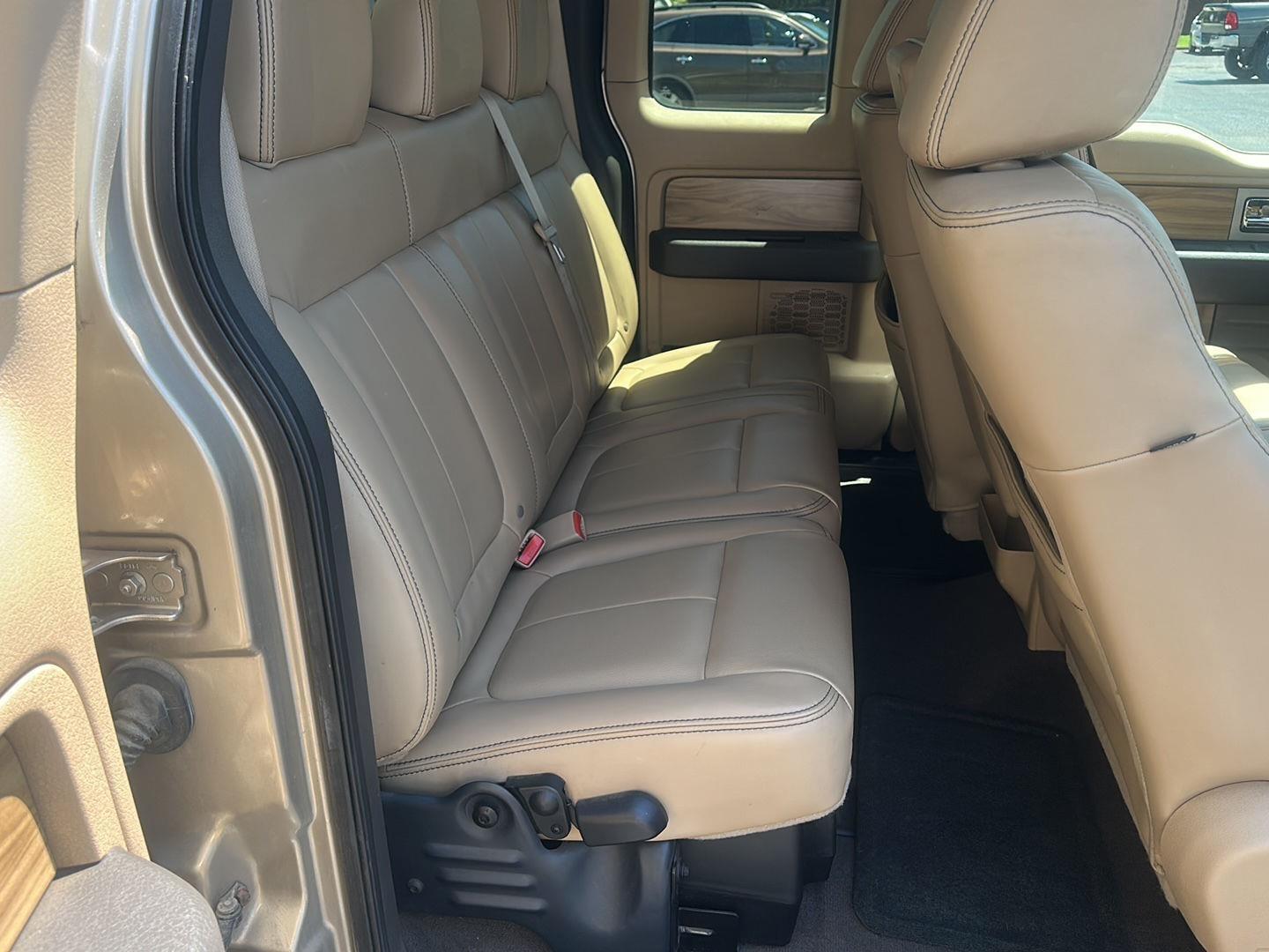Ford F-150 Lariat SuperCab 6.5-ft. Bed 4WD 2011