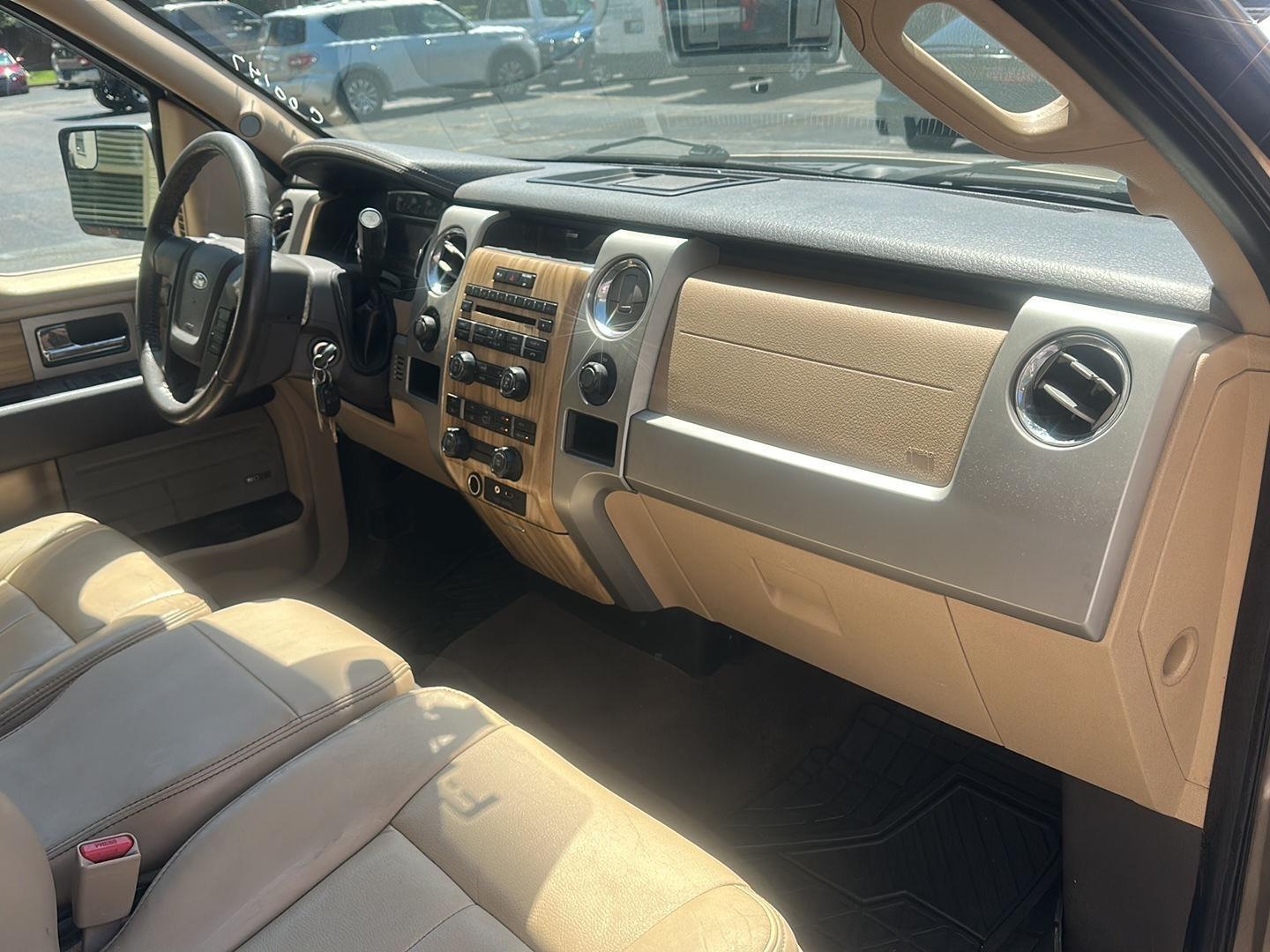 Ford F-150 Lariat SuperCab 6.5-ft. Bed 4WD 2011