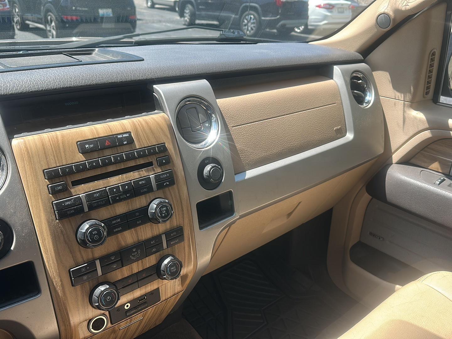 Ford F-150 Lariat SuperCab 6.5-ft. Bed 4WD 2011