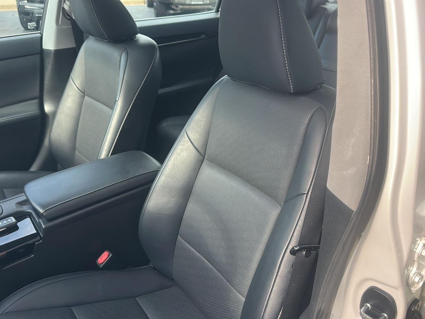 Lexus ES 350 Sedan 2016