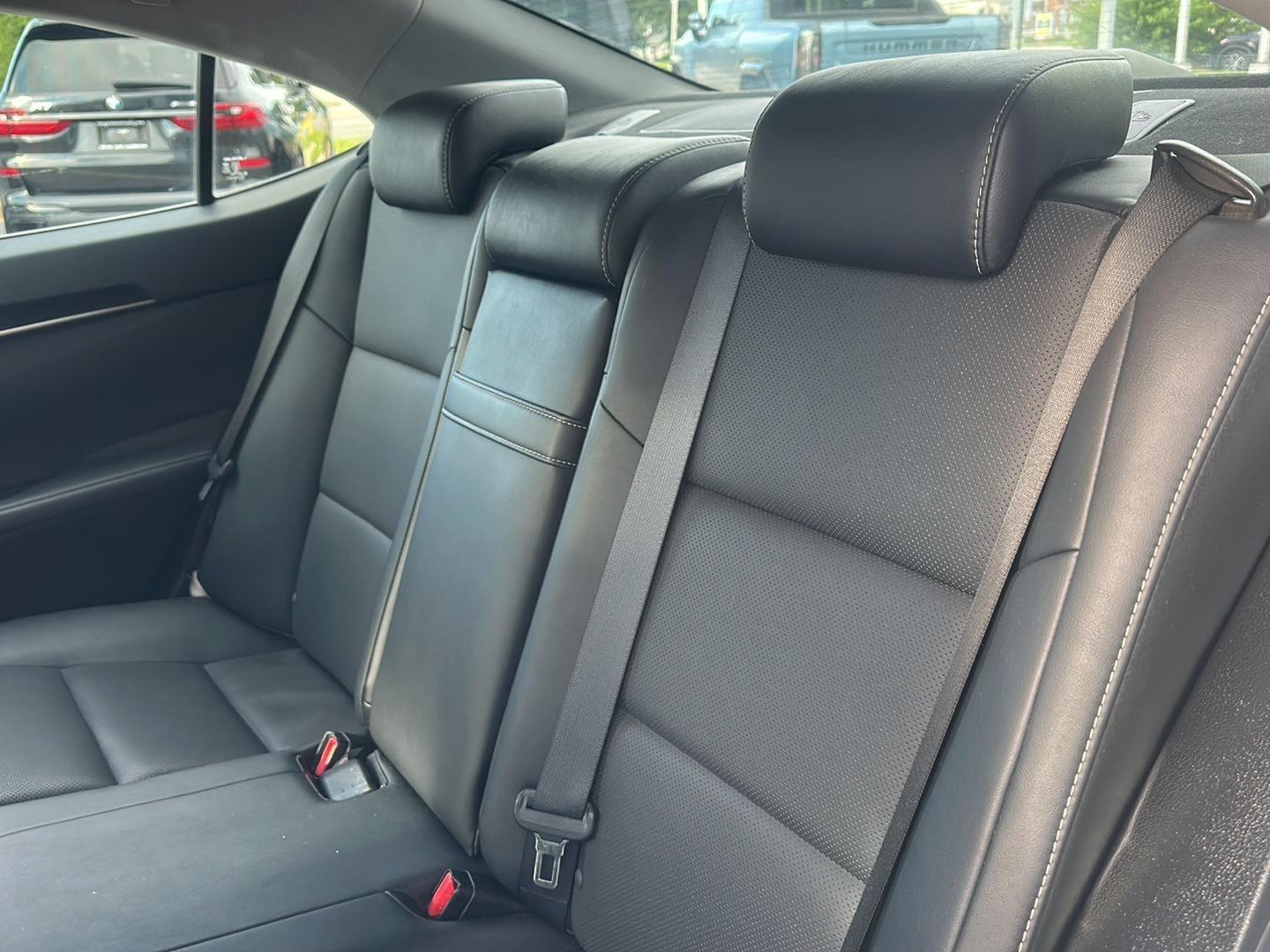 Lexus ES 350 Sedan 2016