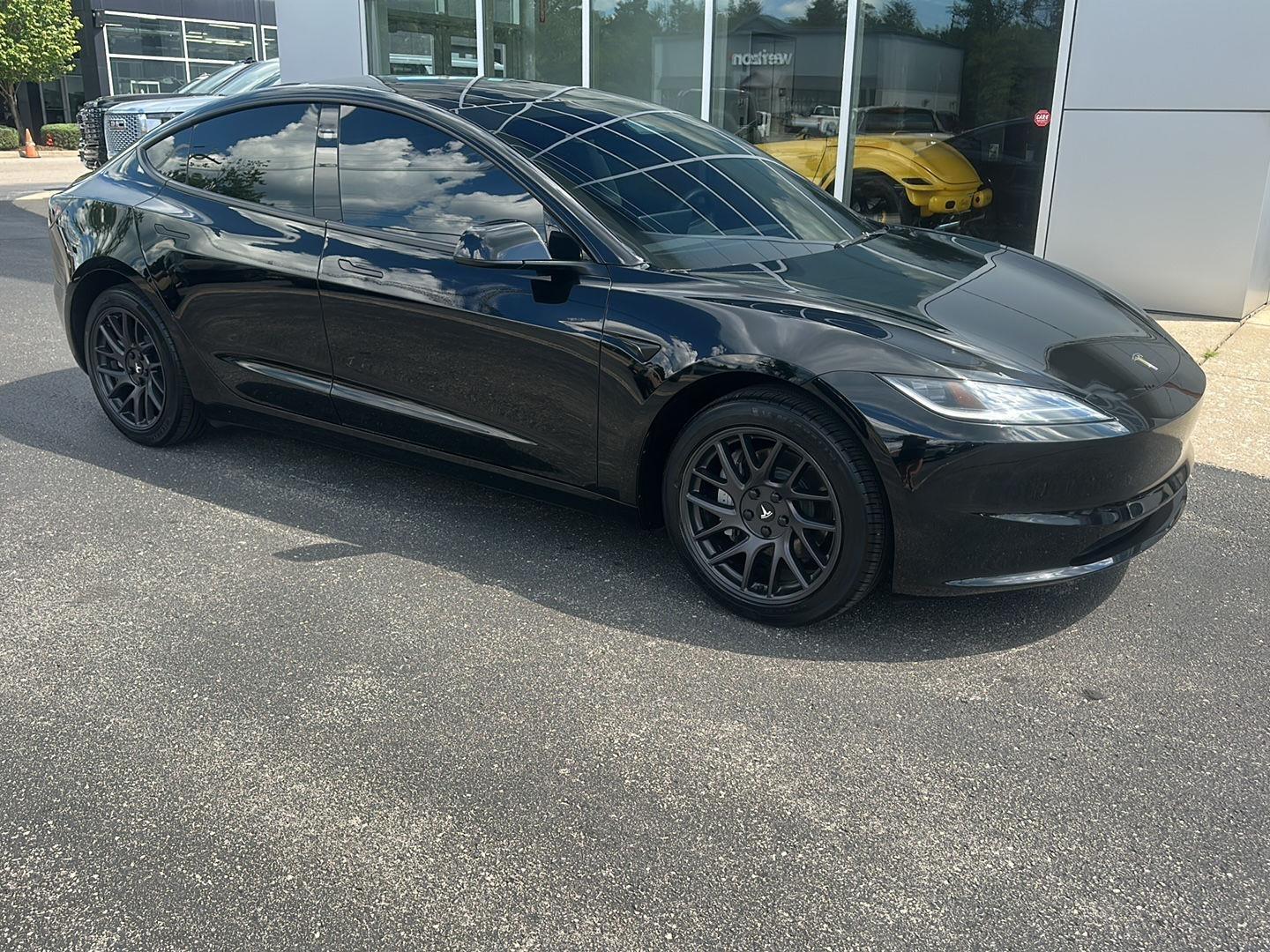 Tesla Model 3 Base 2024