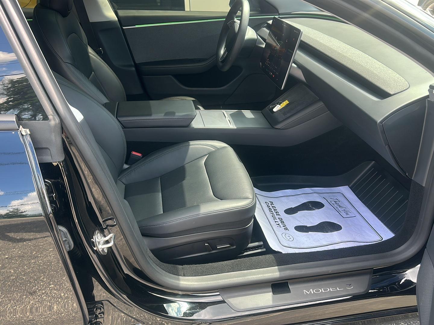 Tesla Model 3 Base 2024