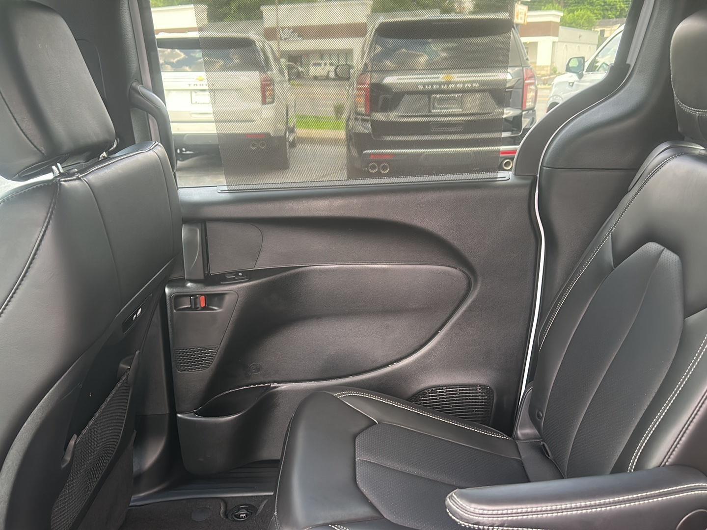 Chrysler Pacifica Touring L AWD 2024