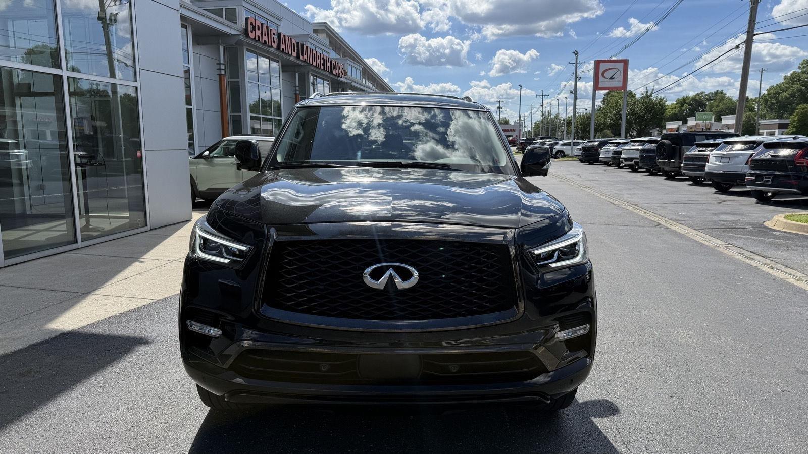 Infiniti QX80 LUXE 4WD 2022