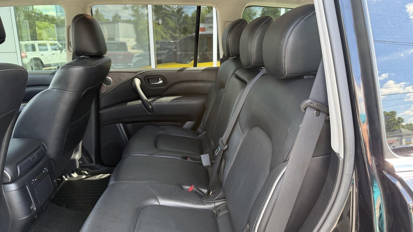 Infiniti QX80 LUXE 4WD 2022
