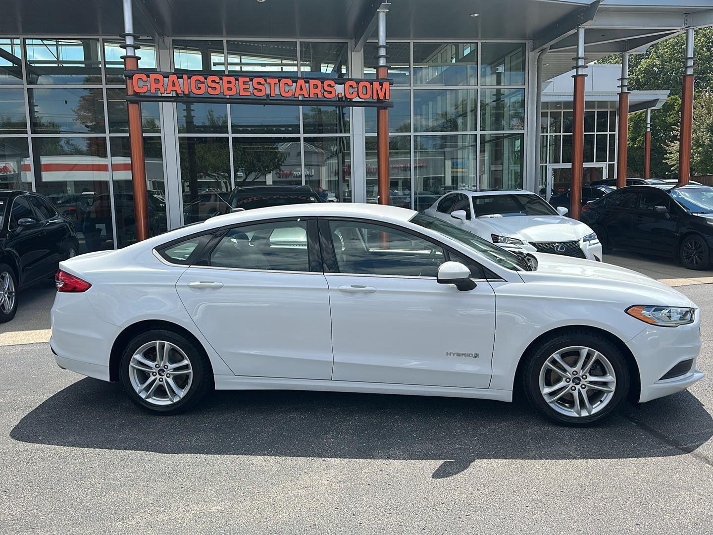 Ford Fusion Hybrid S 2018