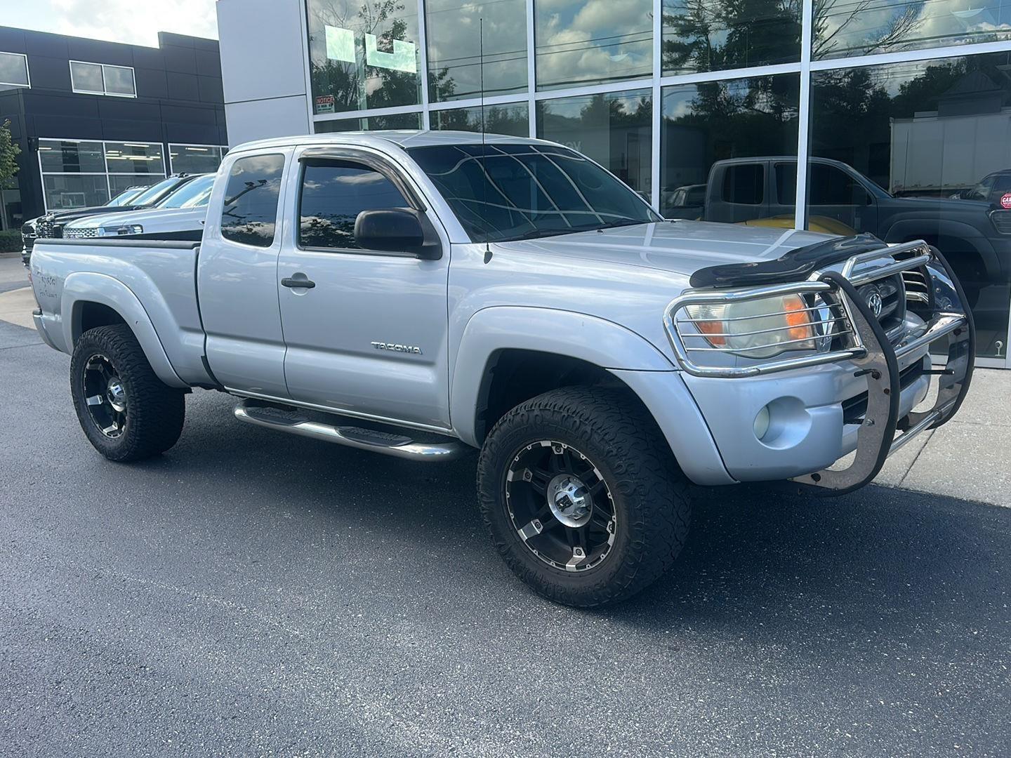 Toyota Tacoma PreRunner Access Cab V6 2WD 2010