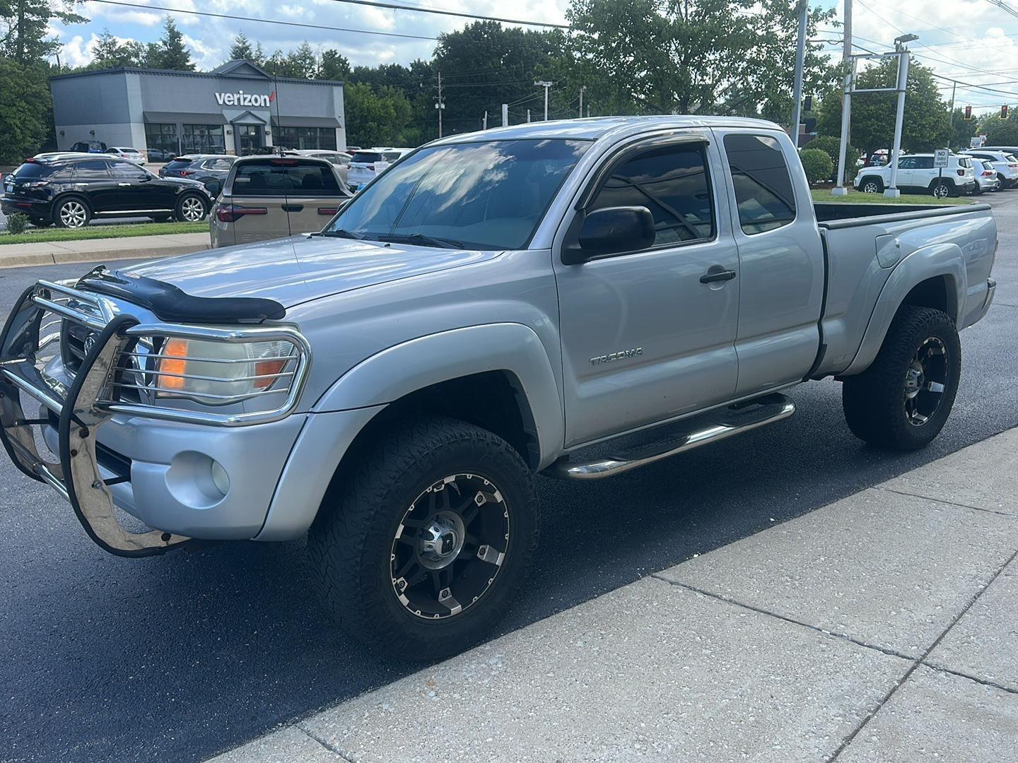 Toyota Tacoma PreRunner Access Cab V6 2WD 2010