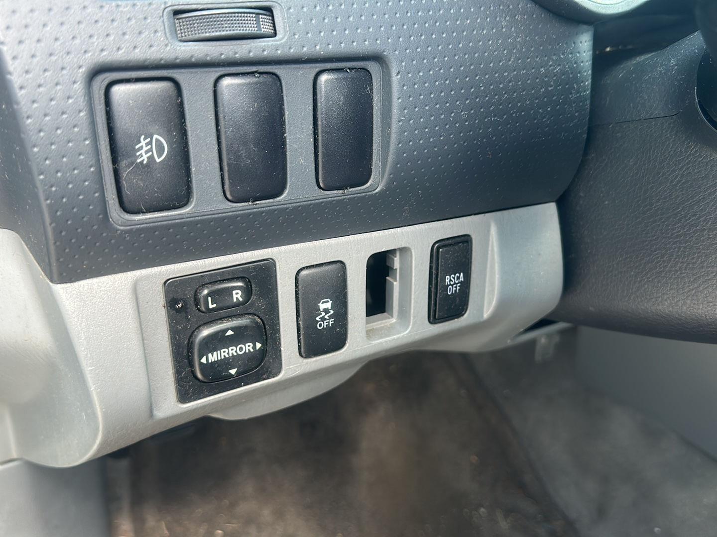 Toyota Tacoma PreRunner Access Cab V6 2WD 2010