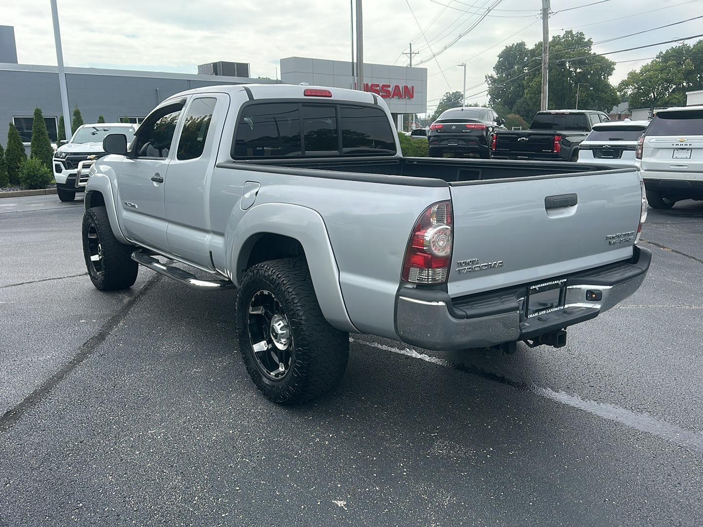 Toyota Tacoma PreRunner Access Cab V6 2WD 2010