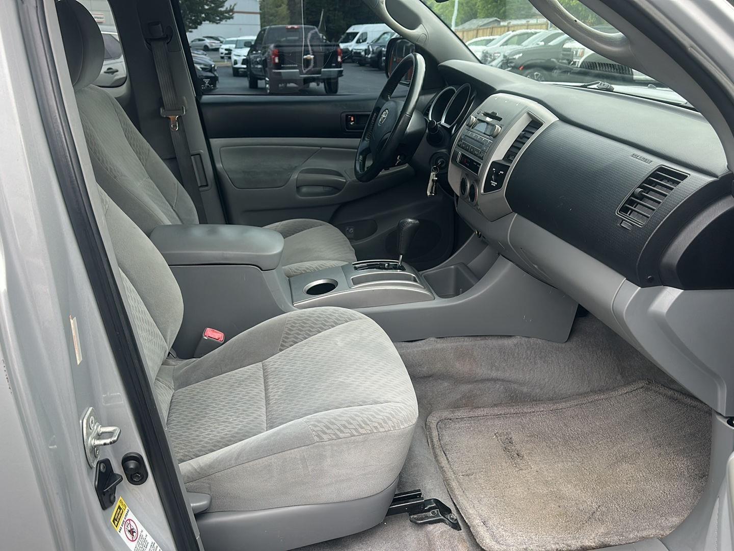Toyota Tacoma PreRunner Access Cab V6 2WD 2010