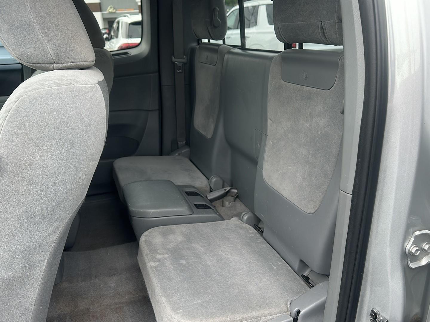Toyota Tacoma PreRunner Access Cab V6 2WD 2010
