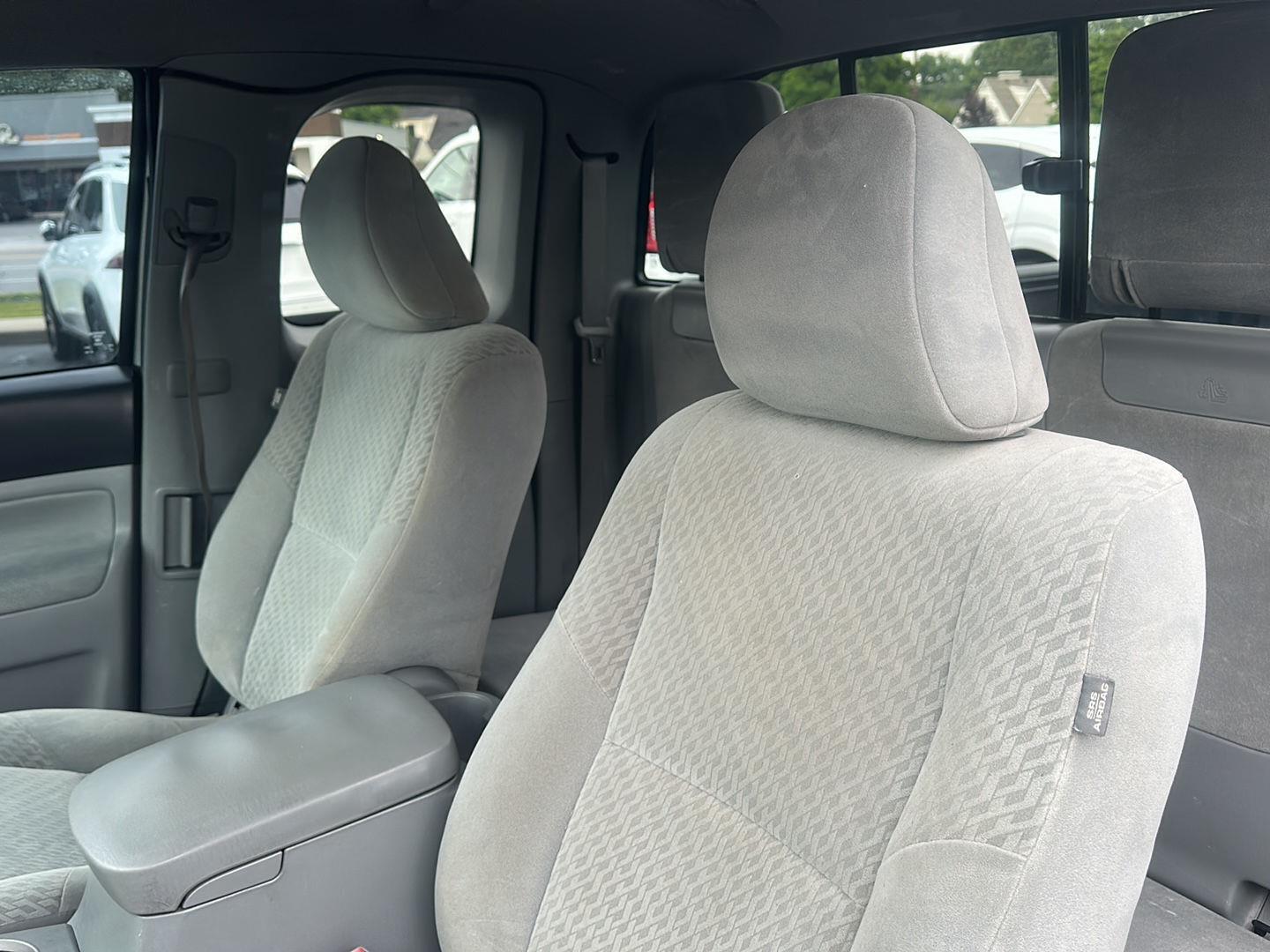 Toyota Tacoma PreRunner Access Cab V6 2WD 2010