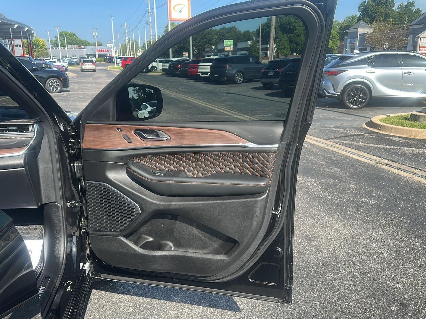 Jeep Grand Cherokee L Summit 4WD 2025