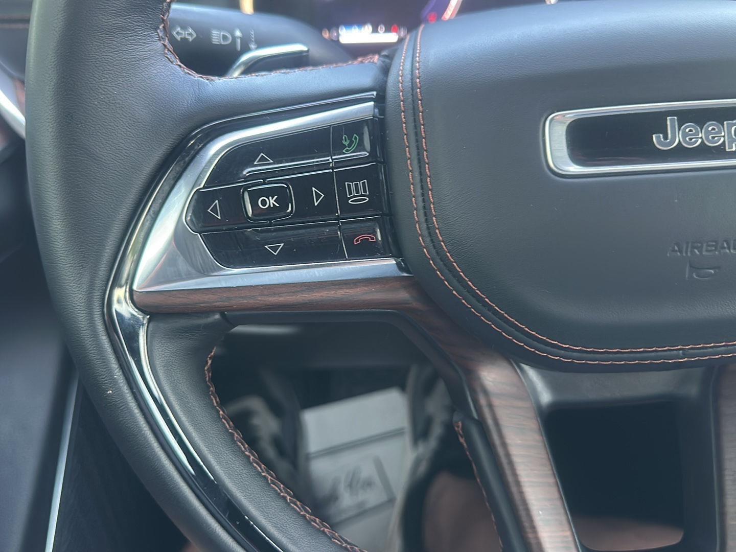 Jeep Grand Cherokee L Summit 4WD 2025