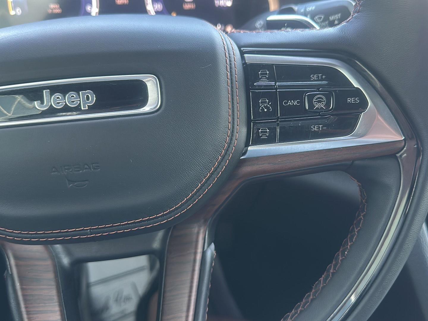Jeep Grand Cherokee L Summit 4WD 2025
