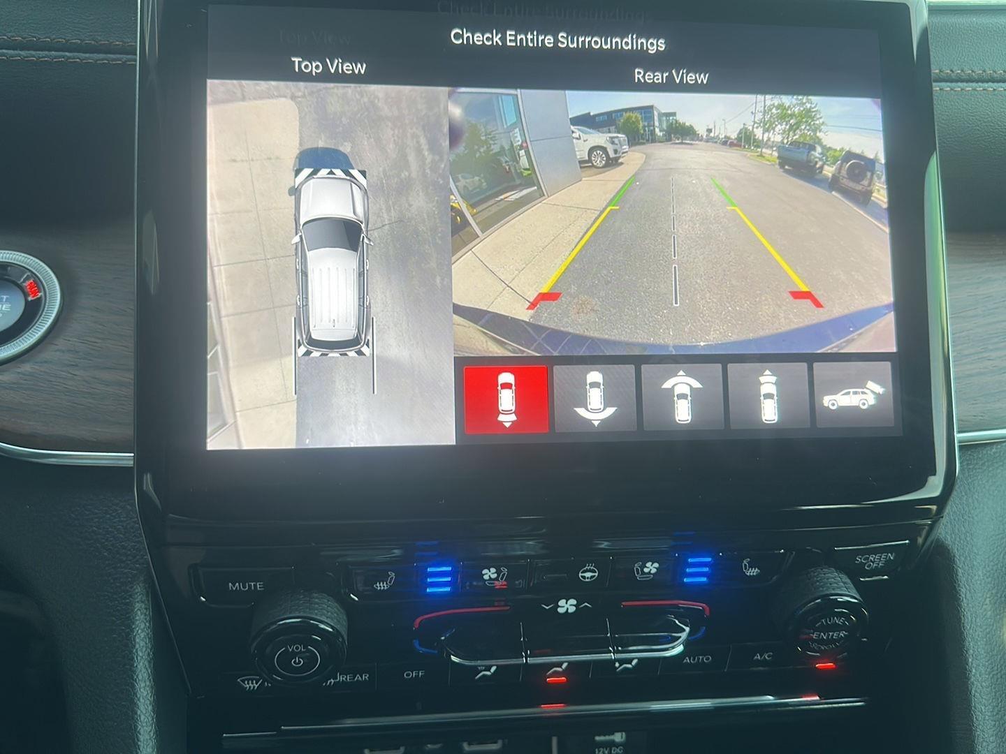 Jeep Grand Cherokee L Summit 4WD 2025