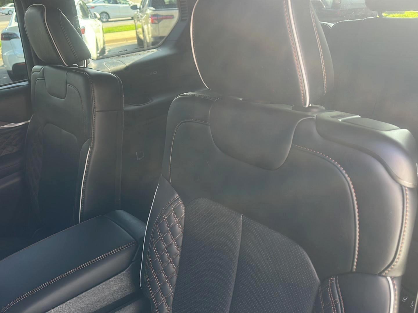 Jeep Grand Cherokee L Summit 4WD 2025