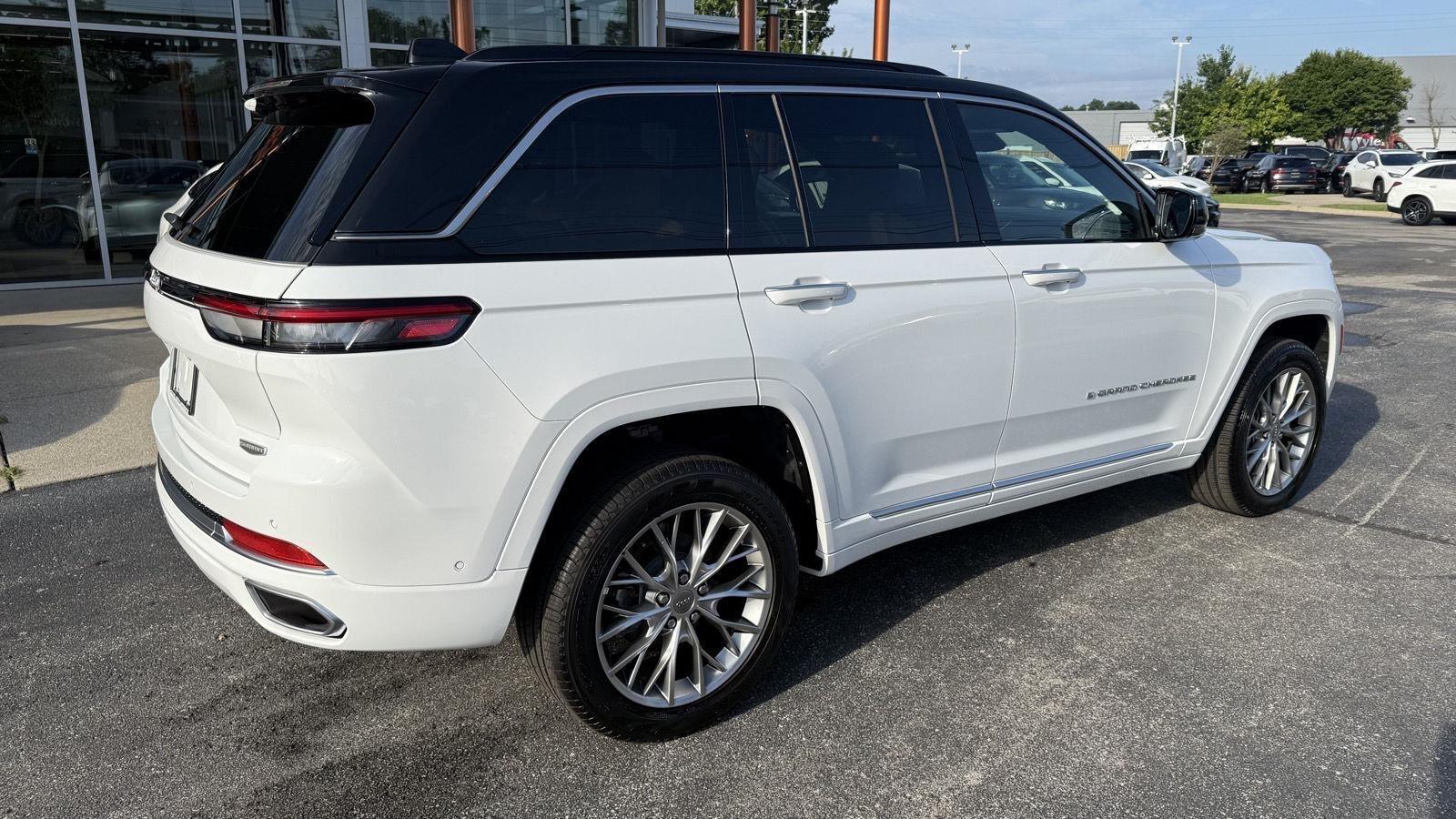 Jeep Grand Cherokee Summit 4WD 2025