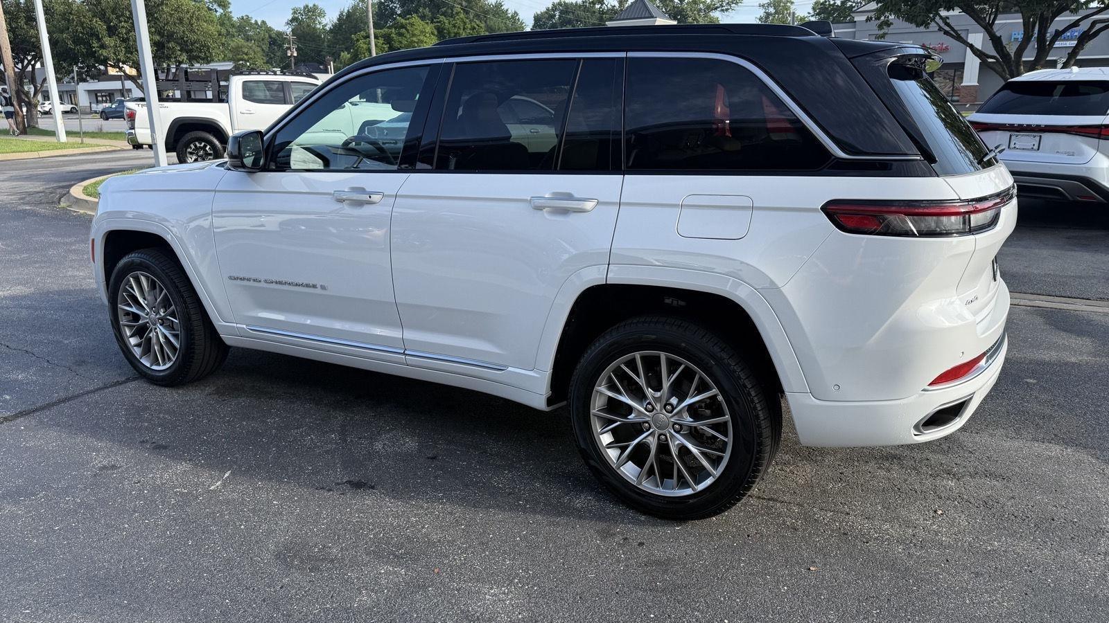 Jeep Grand Cherokee Summit 4WD 2025