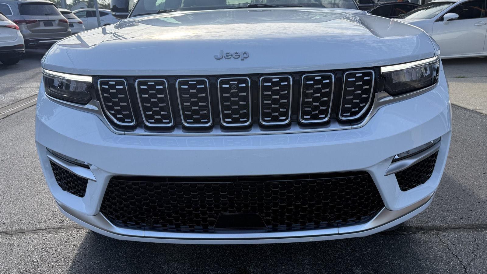 Jeep Grand Cherokee Summit 4WD 2025
