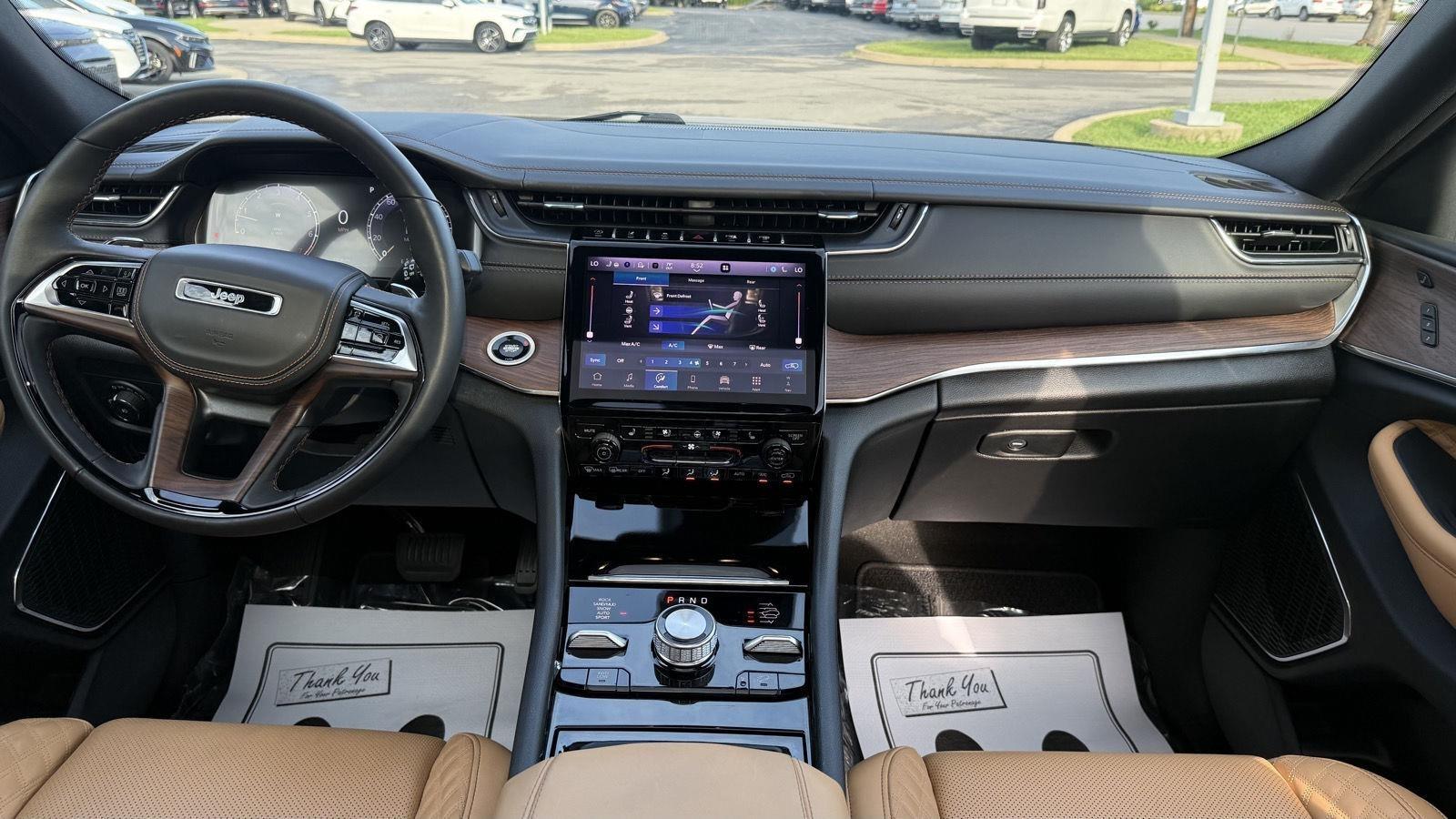 Jeep Grand Cherokee Summit 4WD 2025