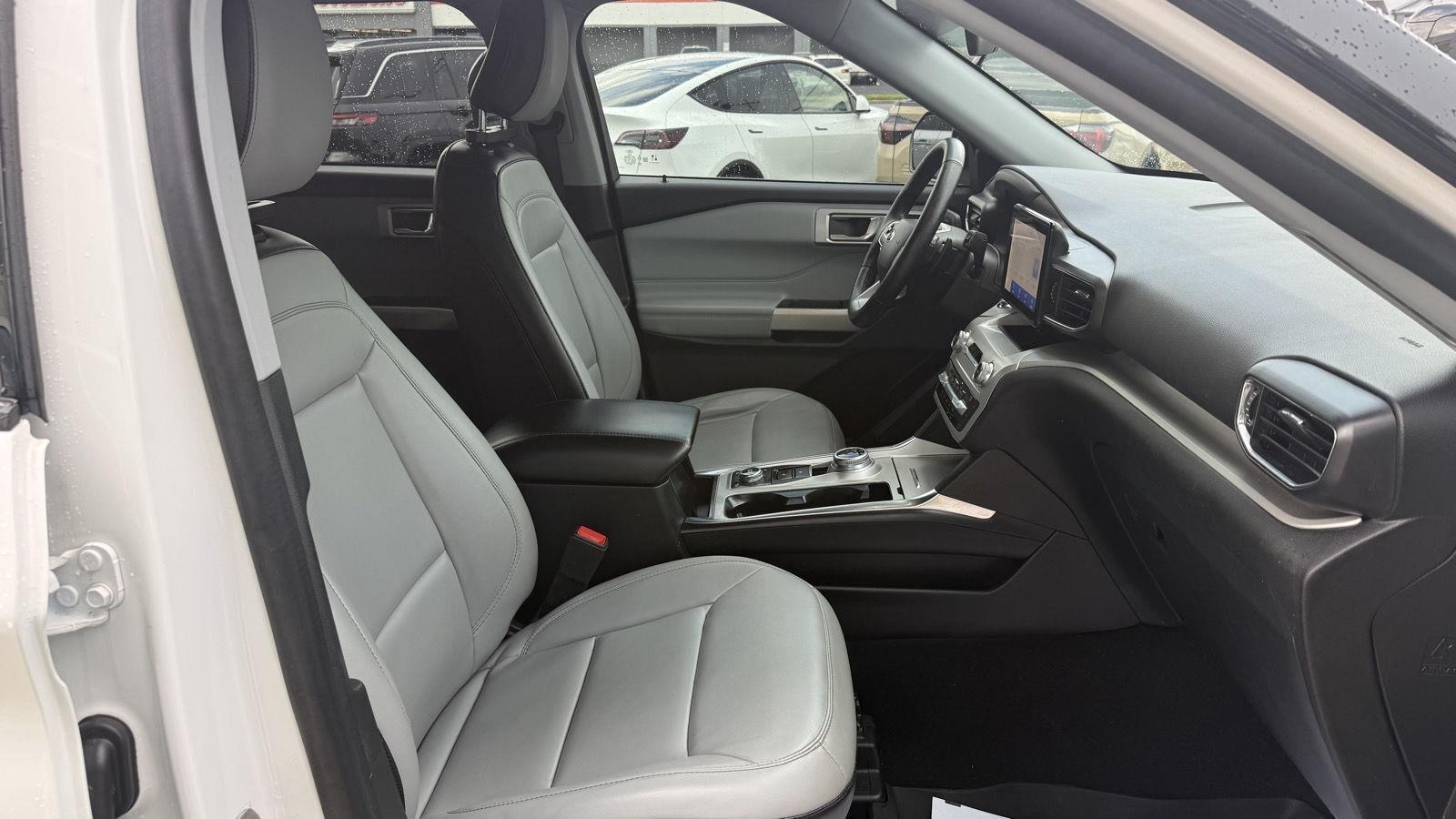 Ford Explorer XLT AWD 2021