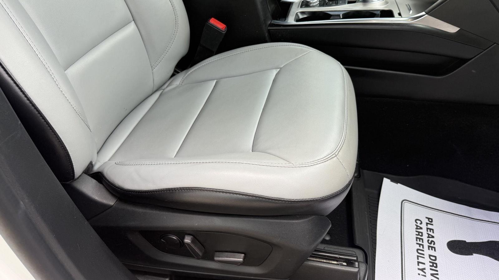 Ford Explorer XLT AWD 2021
