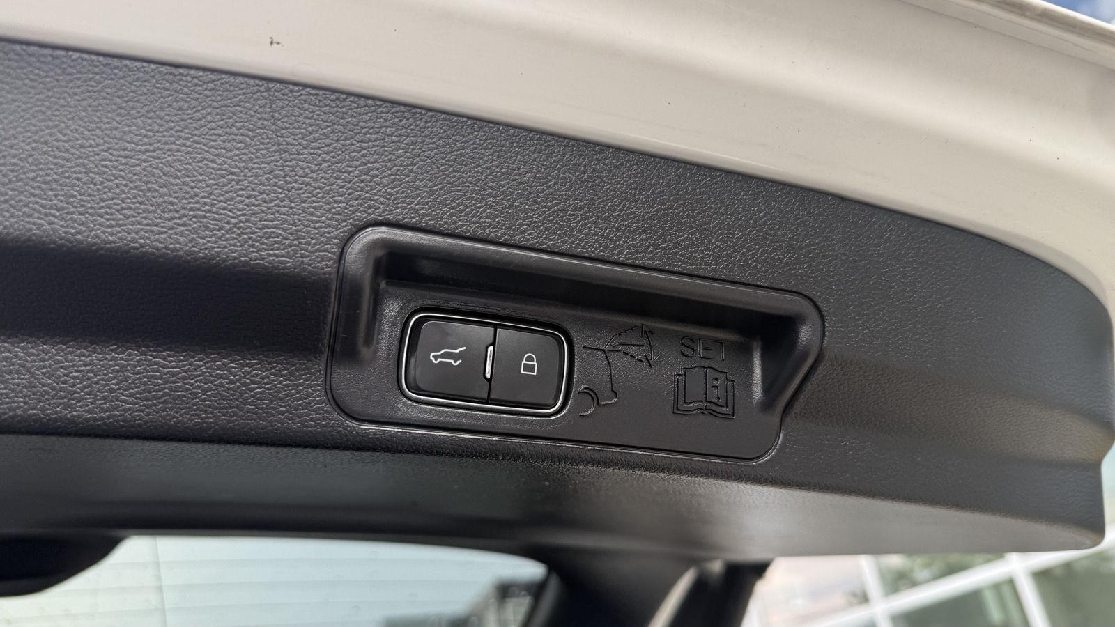 Ford Explorer XLT AWD 2021