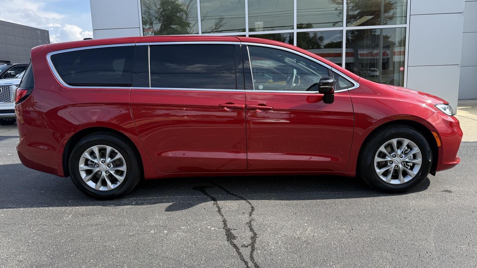 Chrysler Pacifica Limited 2026