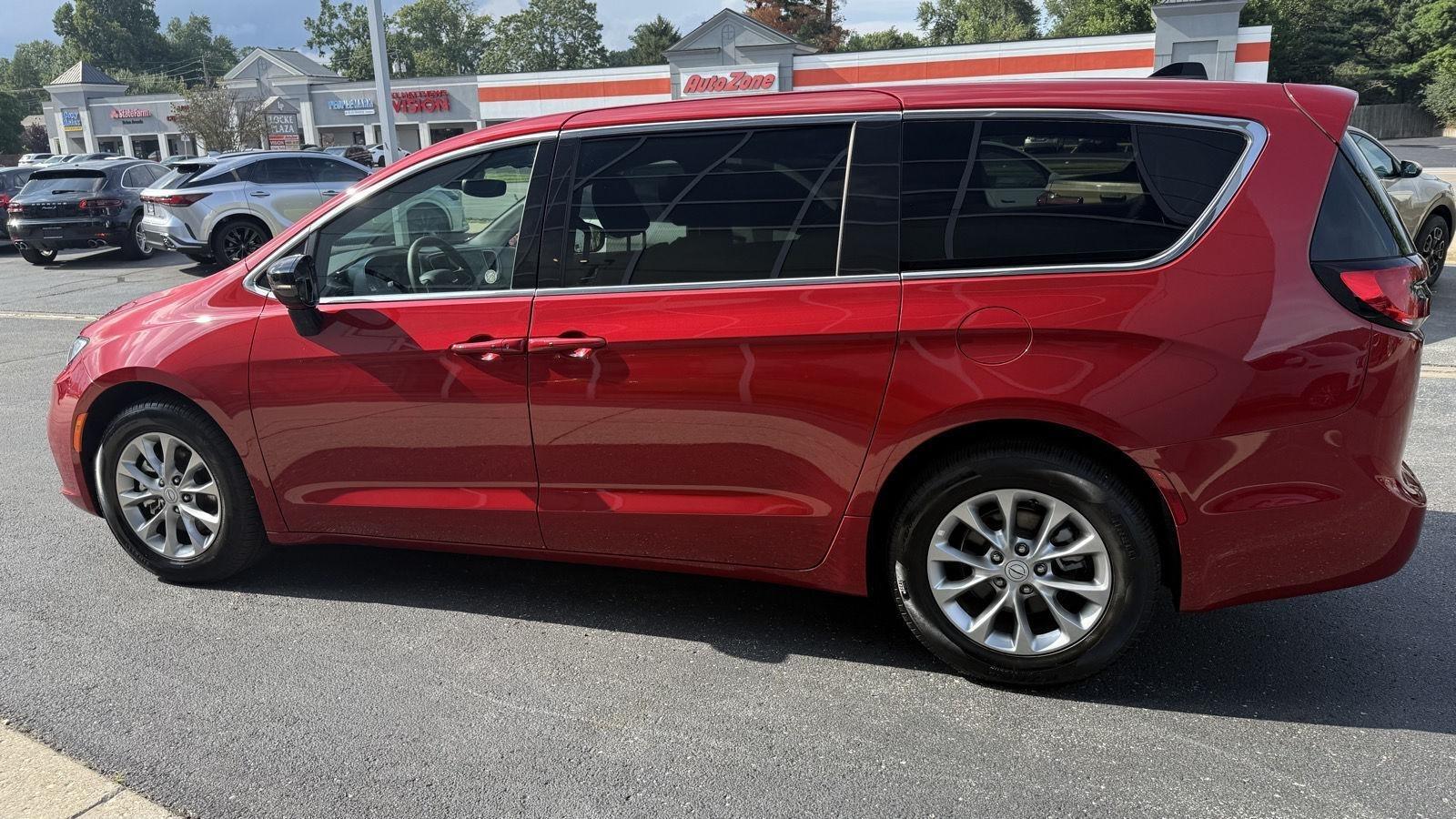 Chrysler Pacifica Limited 2026